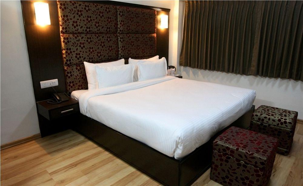 โฮเต็ล แปซิฟิก Hotel ศรีนาการ์ ภายนอก รูปภาพ