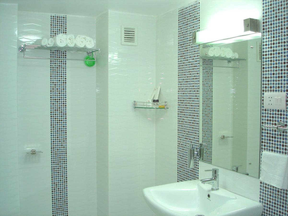 โฮเต็ล แปซิฟิก Hotel ศรีนาการ์ ภายนอก รูปภาพ